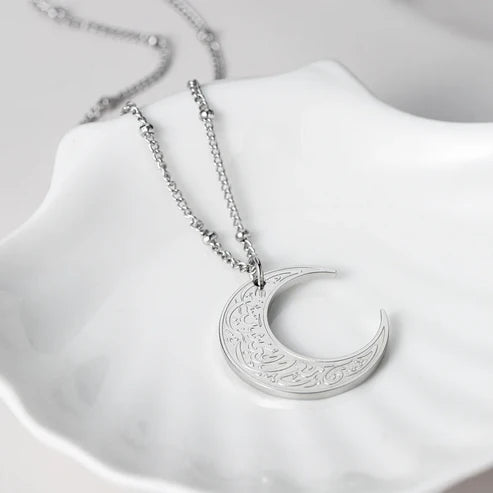 Collier croissant de Lune "Avec la difficulté vient la facilité"